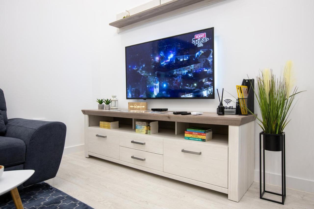 Theatre Square Apartments Новий Сад Екстер'єр фото